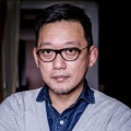 午夜在线播放